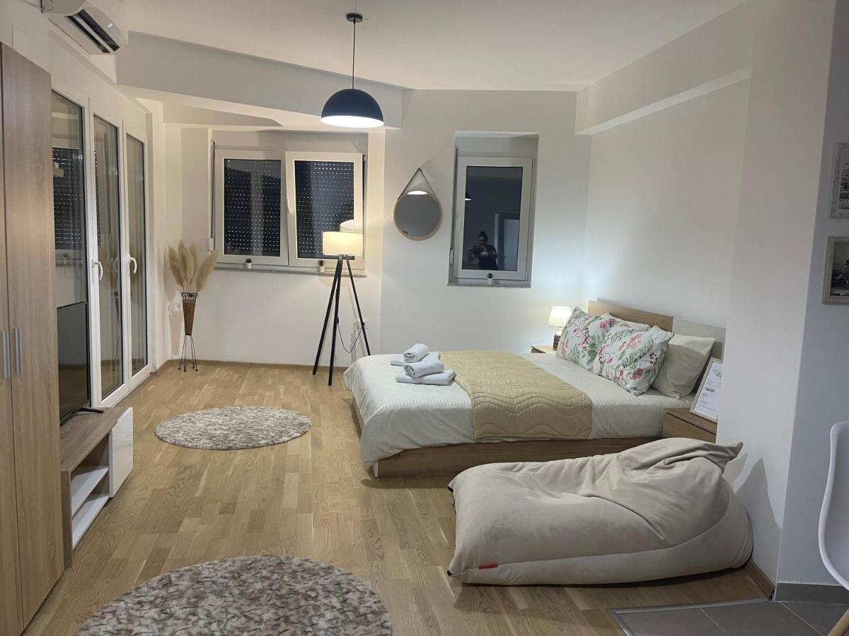 R&B Apartment City Center Ohrid Bagian luar foto