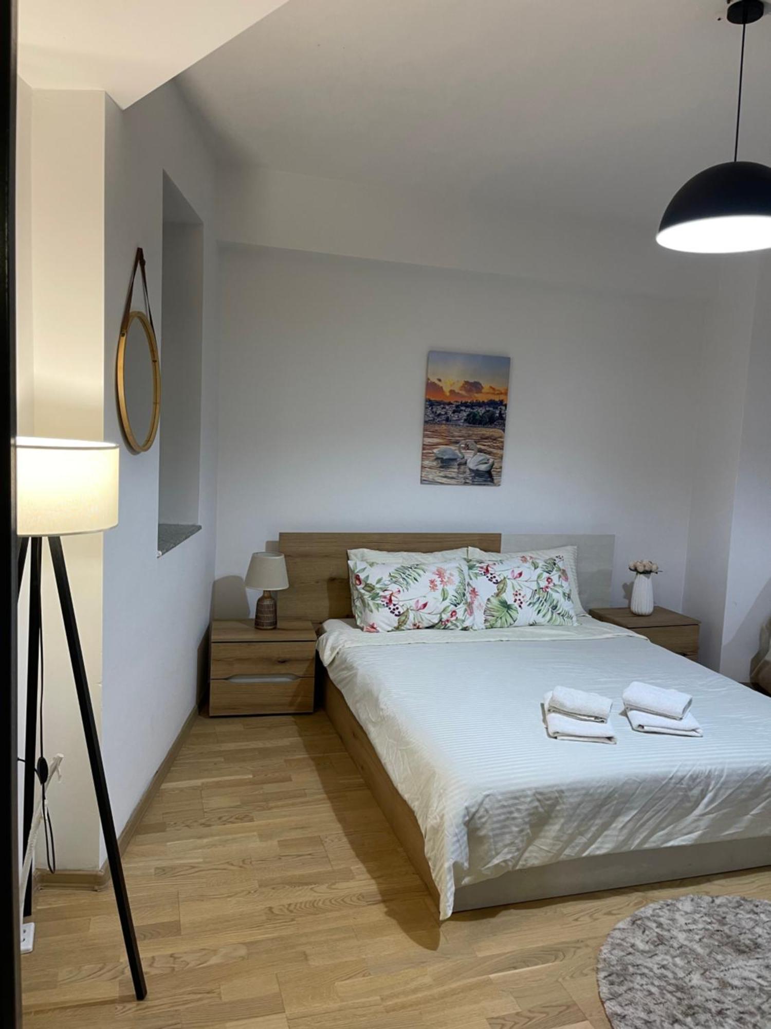 R&B Apartment City Center Ohrid Bagian luar foto